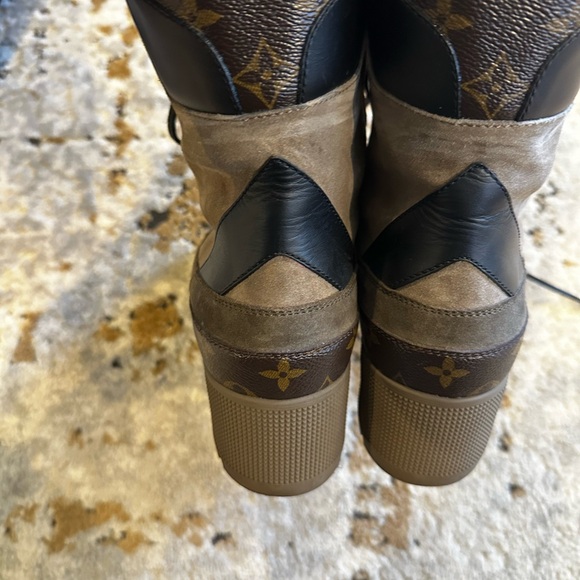 Louis Vuitton Laureate Platform Desert Boot (EU 42) - Picture 4 of 9
